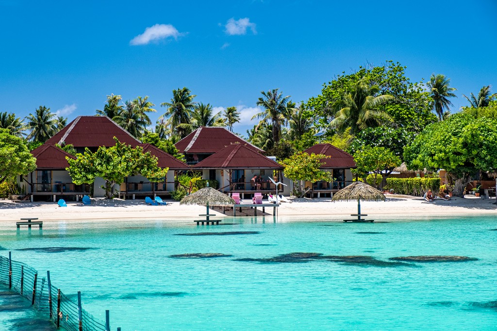 Dove dormire a Fakarava vista dei bungalow dal molo