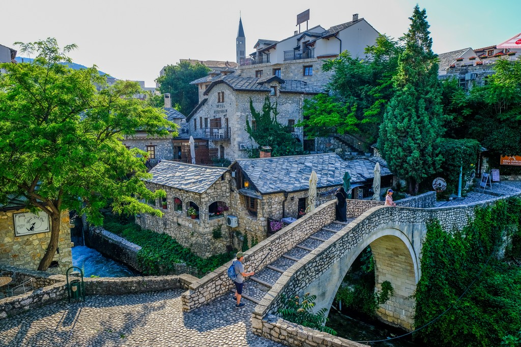 Vista del Ponte Storto, uno Stari Most in miniatura