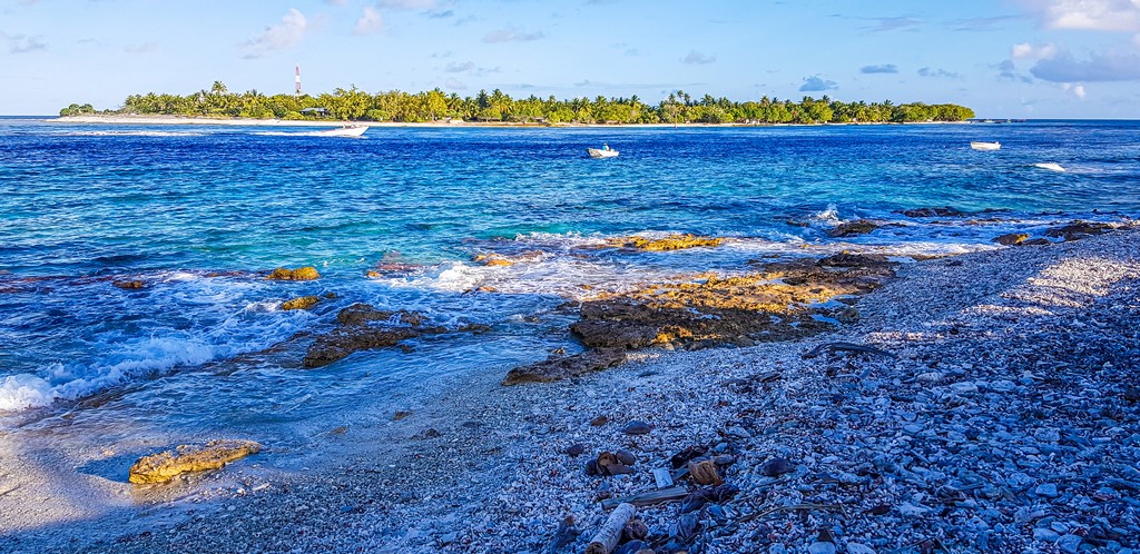 guida a Rangiroa, braccio di mare o passe fra isole