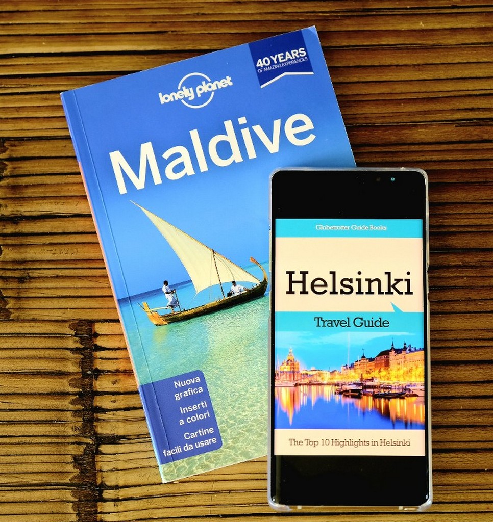 guida lonely planet maldive e helsinki su smartphone