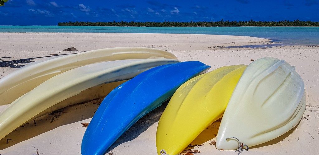 kayak a disposizione in spiaggia