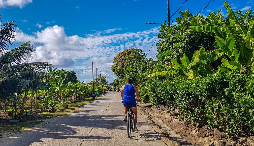 Itinerario in Polinesia Francese fai da te in bici in strada