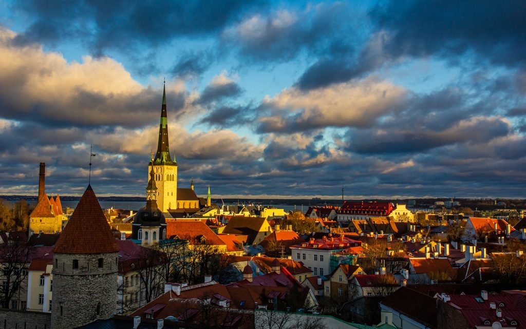 vista di tallinn dal bevedere di toompea