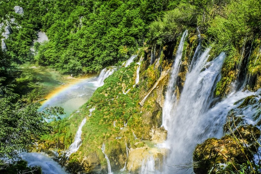 Guida laghi di Plitvice: cascata vista dall'alto