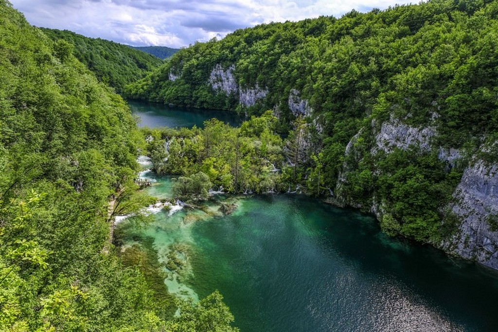 Guida laghi di Plitvice: vallata vista dall'alto