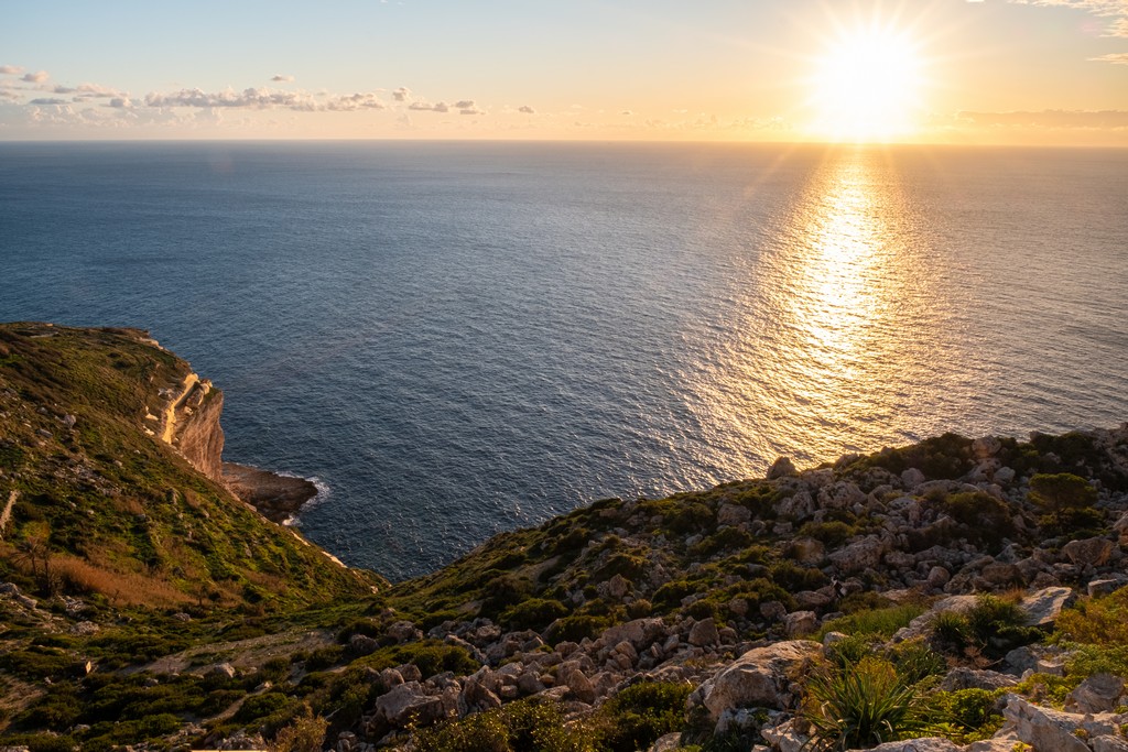 Visita alle Dingli Cliffs tramonto sul mare dalla scogliera