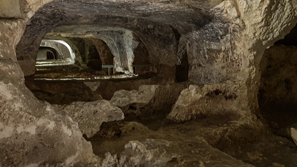 visita a rabat catacomba interna
