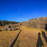 i dintorni di cusco muri di pietra di una fortezza