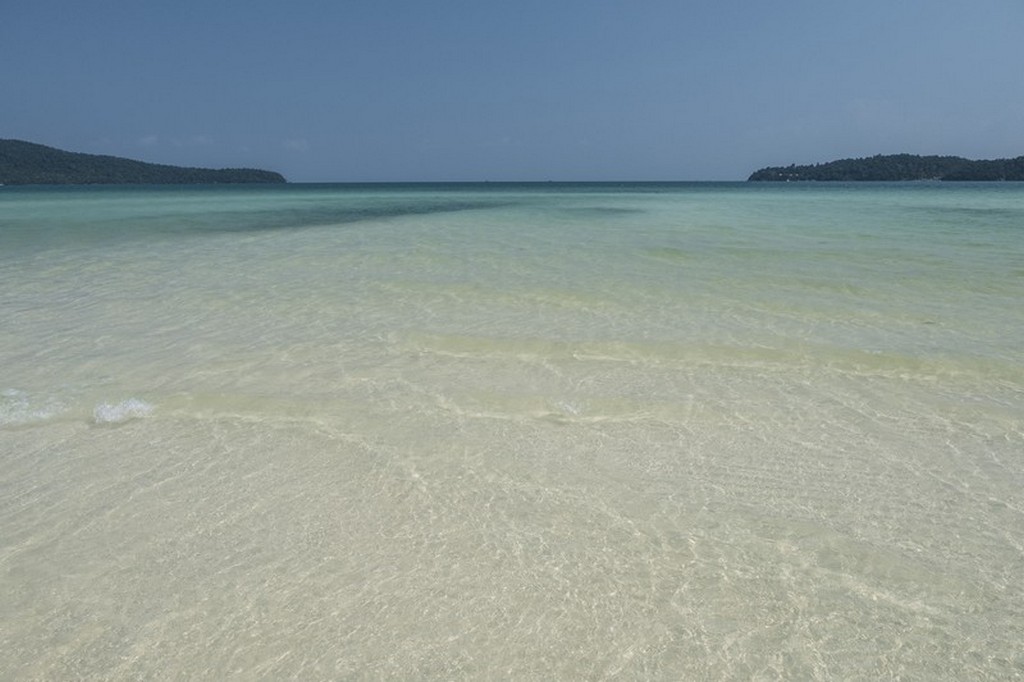 Guida a Koh Rong Samloem spiaggia nella baia