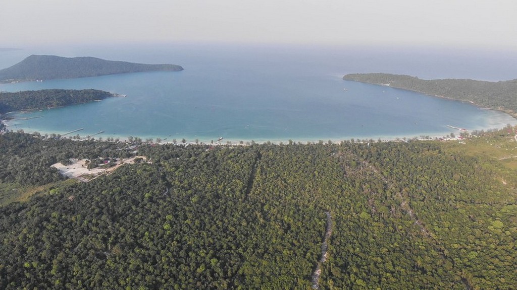 Guida a Koh Rong Samloem La grande insenatura di Saracen Bay