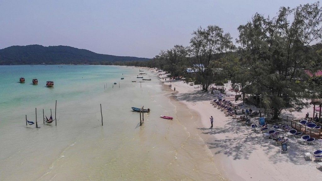 Guida a Koh Rong Samloem vista aerea della spiaggia