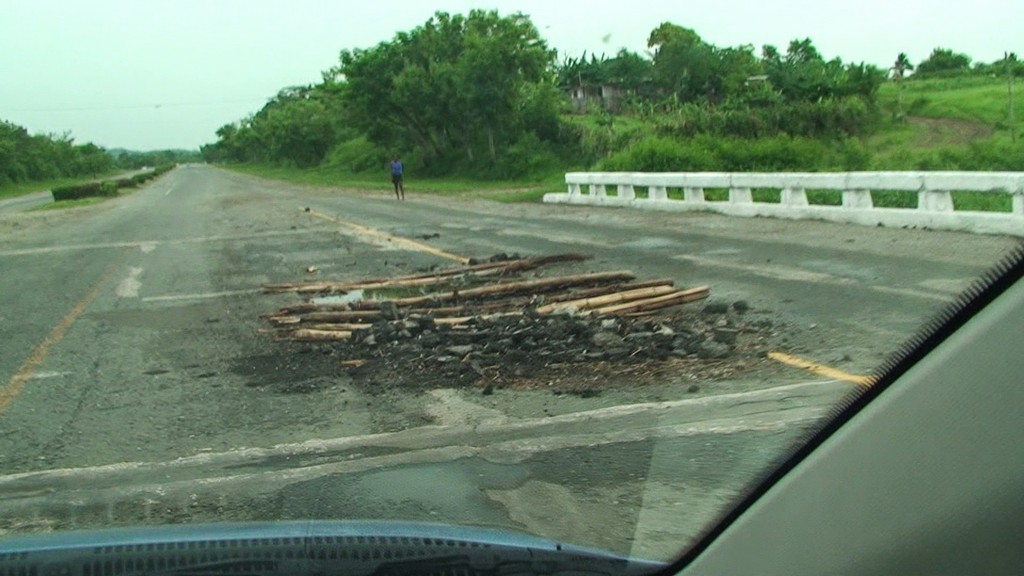 voragine sull'autostrada