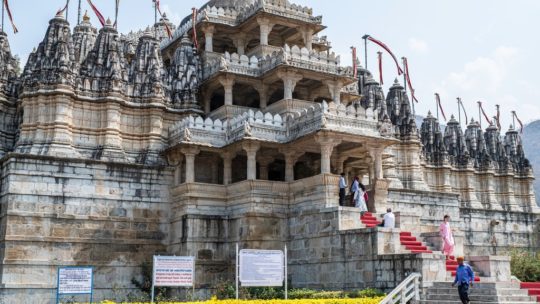 visita ai templi di Ranakpur vista dell'ingresso
