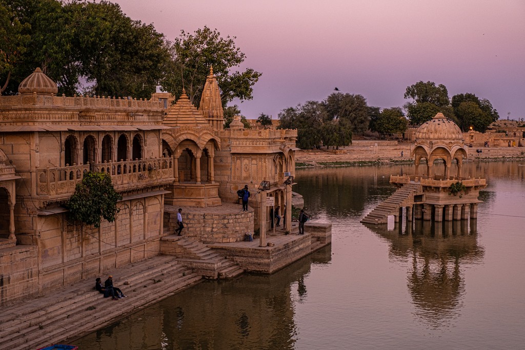 Cosa vedere a Jaisalmer tramonto sul lago