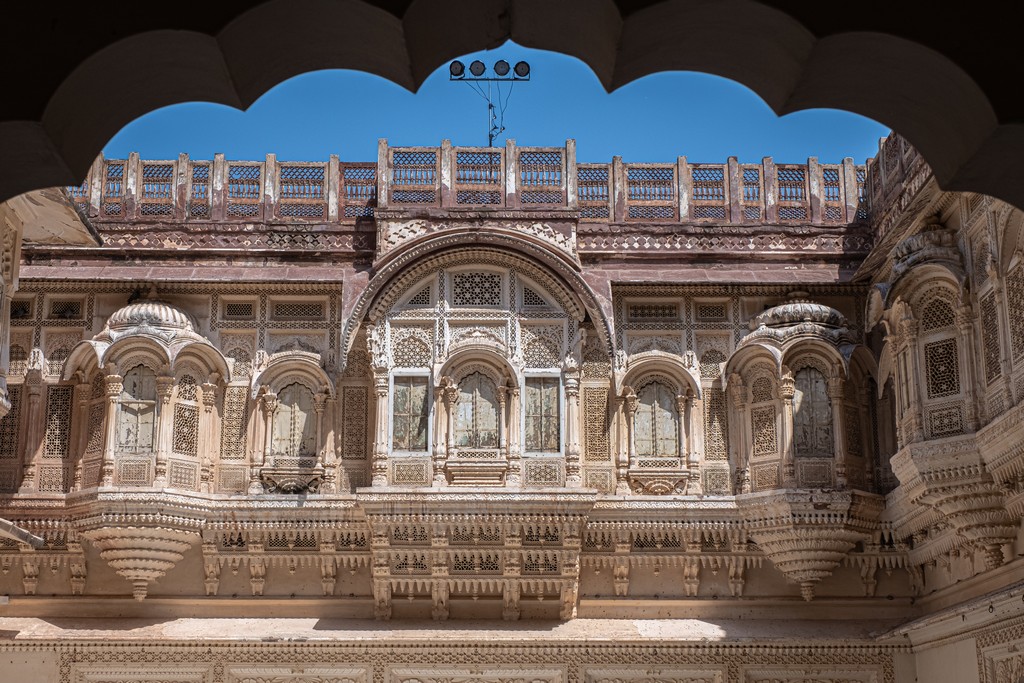 Visitare il Mehrangarh Fort di Jodhpur parete decorata