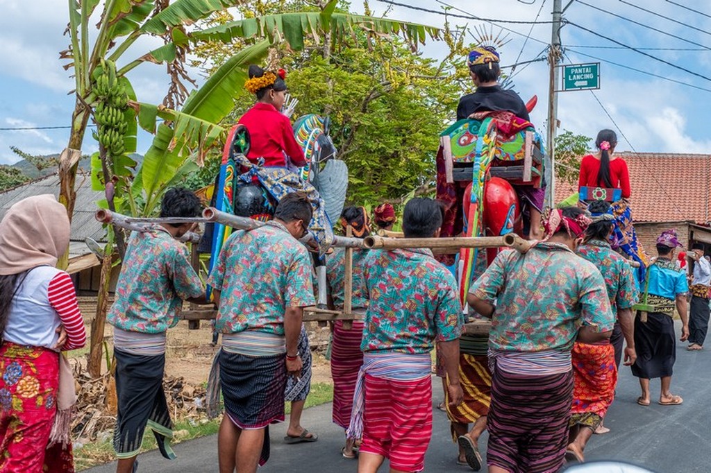 Come visitare Kuta Lombok festa di paese