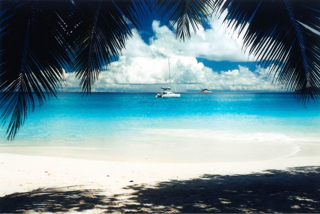 spiaggia di sabbia bianca