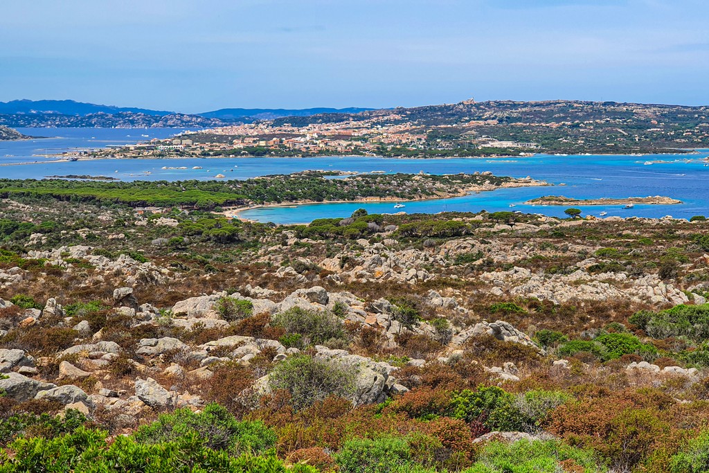 Guida all’arcipelago della Maddalena Sardegna panorama dall'alto