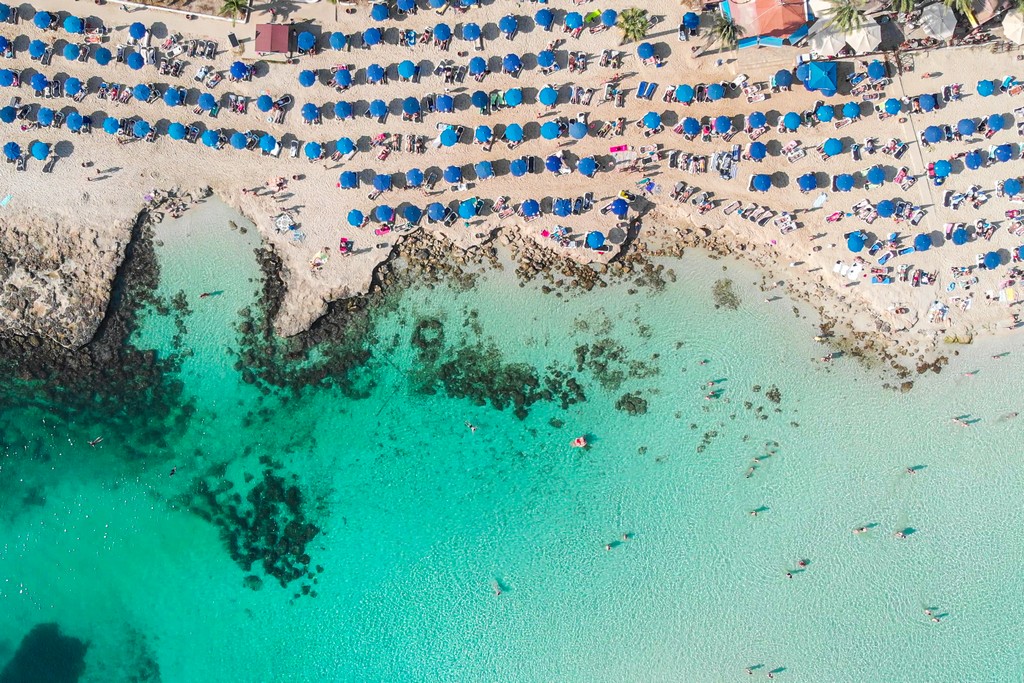 I luoghi più instagrammabili di Cipro spiaggia dalla'lto