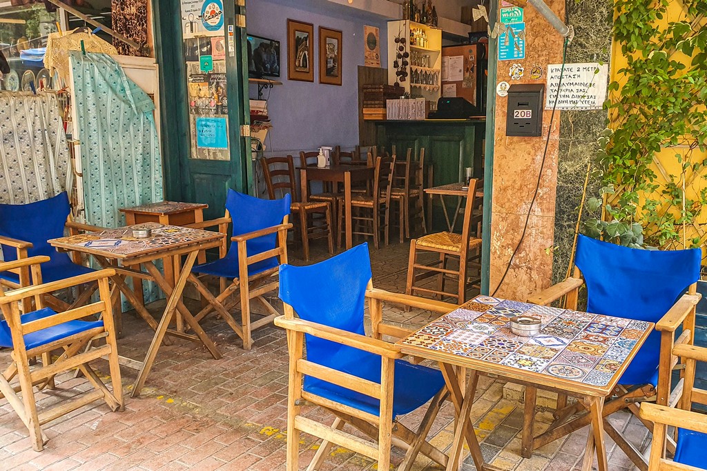 Cosa vedere a Nicosia uscita bar