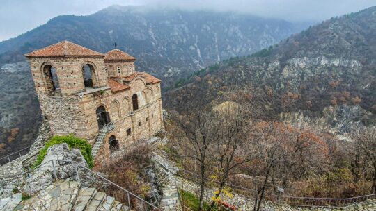 5 luoghi insoliti da vedere in bulgaria fortezza