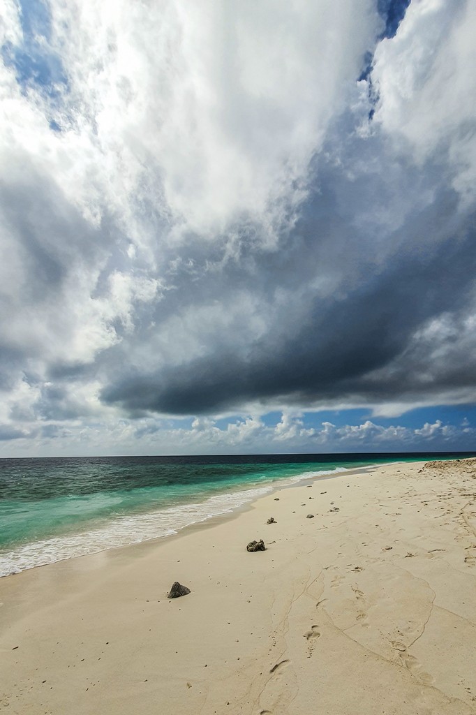 spiaggia con temporale