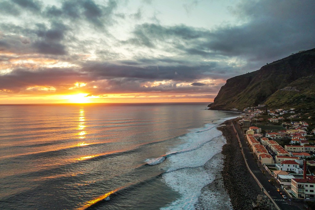 I migliori sunset spot di Madeira tramonto sul mare