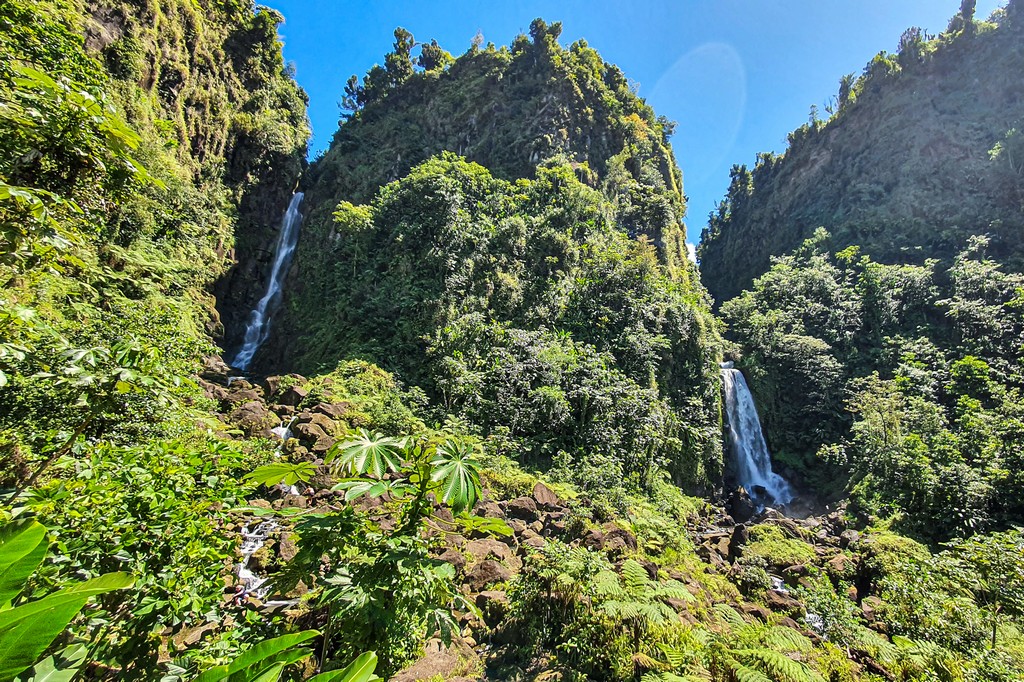 Visita alle Trafalgar Falls a Dominica: le cascate gemelle 