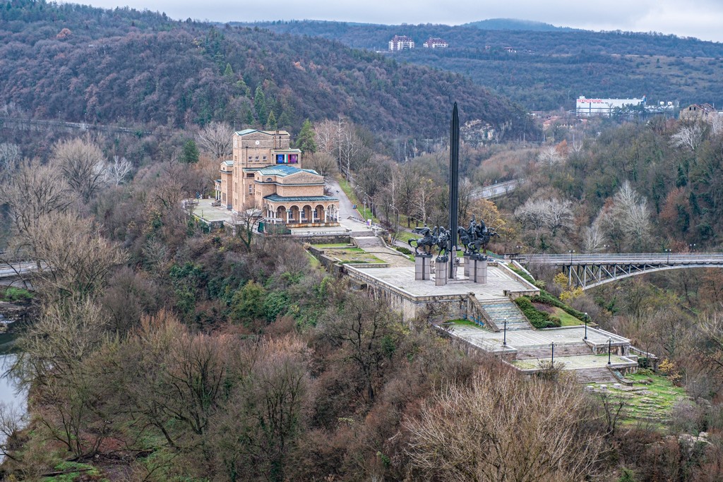Visita a Veliko Tarnovo monumento