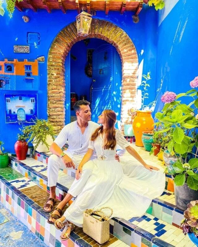 I luoghi più IGmabili di Chefchaouen: scalini a mosaico⁣
Ecco un altro ingresso particolare!⁣
⁣
La larga scalinata d’ingresso a questa casa è tutta di piccole piastrelle colorate.⁣
⁣
Al mattino è il momento migliore perché il sole illumina bene la strada dall’alto.⁣
⁣
⁣
📸 @thebluepearlchefchaouen_
⁣
⁣
⁣
⬇️⬇️⬇️⁣
Salva il post per il tuo prossimo viaggio⁣
E se ti è piaciuto condividilo!⁣
⁣
Scopri Chefchaouen sul sito www.viaggidafotografare.it⁣
⬆️⬆️⬆️⁣
 ⁣
⁣
#visitmorocco #viaggidafotografare #viaggiaresempre #natgeotravel #diytravel #travelblogger #travelphotography #morocco #moroccotravel #inmorocco #moroccotours #lovemorocco #moroccotravel #bestshots #bestview #chefchaouen⁣
⁣
@love_chefchaouen @chefchaouen_dream @inmorocco @moroccoexplores @coupleblogger @visit_morocco_
⁣