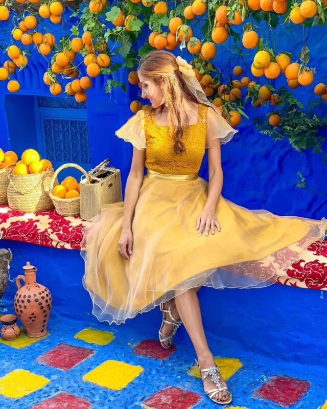 I luoghi più IGmabili di Chefchaouen: lo stand di arance⁣ di Said
⁣
Altro punto fotogenico, è il piccolo banchetto di arance di Said.⁣
⁣
Ma al mattino non lo troverete allestito, provate a tornare nel pomeriggio, quando il sole lo illumina radente.⁣
⁣
⁣
⁣📷 by @thebluepearlchefchaouen_

⁣
⬇️⬇️⬇️⁣
Salva il post per il tuo prossimo viaggio⁣
E se ti è piaciuto condividilo!⁣
⁣
Scopri Chefchaouen sul sito www.viaggidafotografare.it⁣
⬆️⬆️⬆️⁣
 ⁣
⁣
⁣
⁣
#visitmorocco #viaggidafotografare #viaggiaresempre #natgeotravel #diytravel #travelblogger #travelphotography #morocco #moroccotravel #inmorocco #moroccotours #lovemorocco #moroccotravel #bestshots #bestview #chefchaouen⁣
⁣
@love_chefchaouen @chefchaouen_dream @inmorocco @moroccoexplores @couplegoals @visit_morocco_⁣
⁣